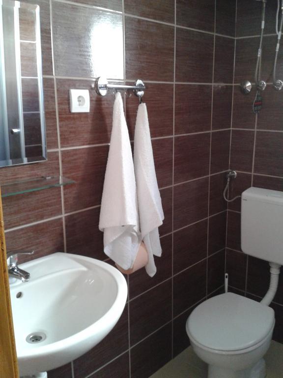 Waterfront Apartments Tisno Phòng bức ảnh